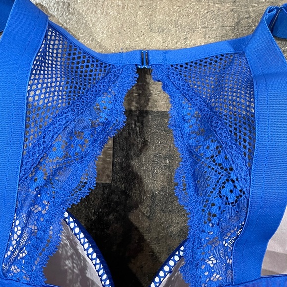 Cacique Women's Plus Size  Front Closure Boost Plunge Padded Lace Bra 40 DDD - Picture 4 of 9